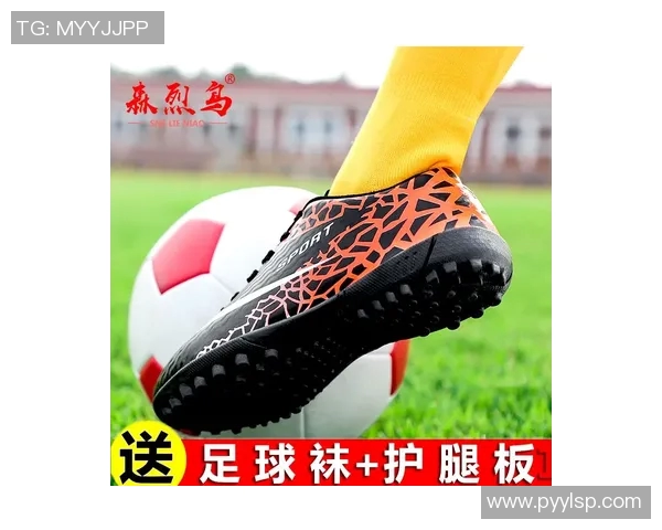 足球明星们的足球鞋大揭秘：从梅西到C罗的独特选择与风格分析